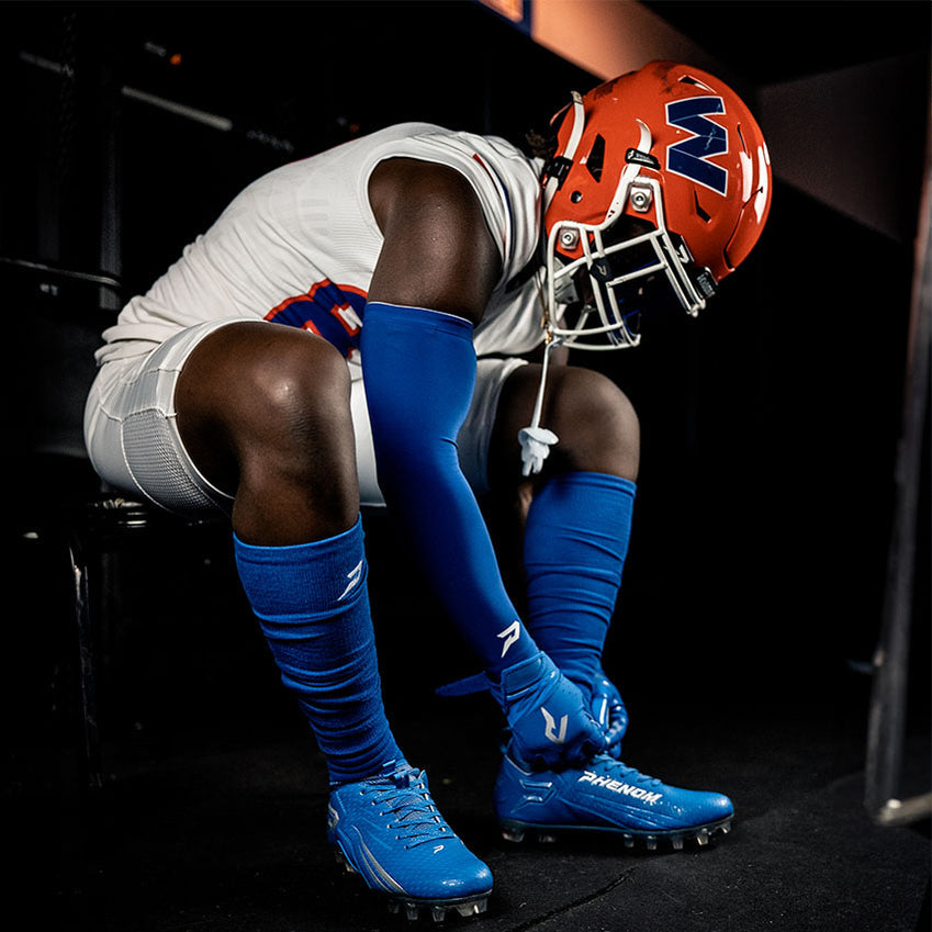 PHENOM ELITE QUANTUM SPEED 2.0 FOOTBALL CLEATS - TEAM COLORS