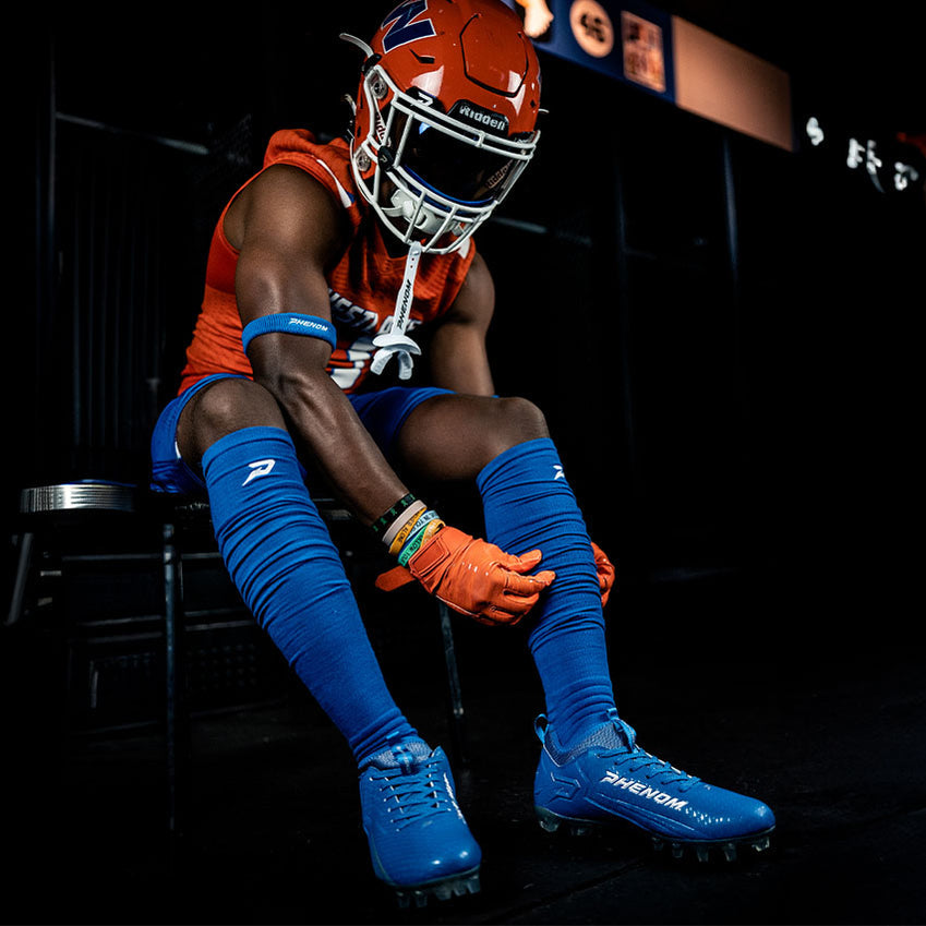 PHENOM ELITE QUANTUM SPEED 2.0 FOOTBALL CLEATS - TEAM COLORS